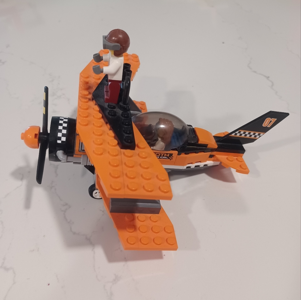 LEGO plane - Picture 4 of 8